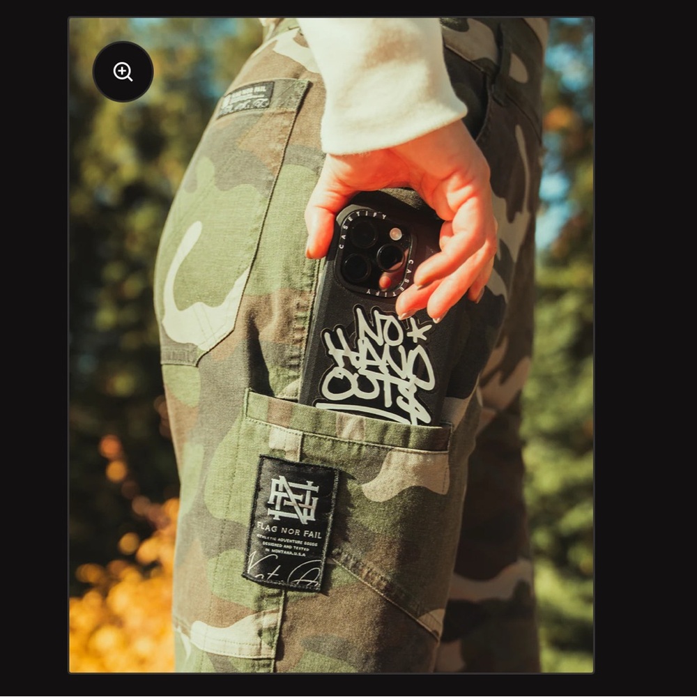 NWOT Camo Women's Forever Flag Nor Fail Overalls - Picture 7 of 12